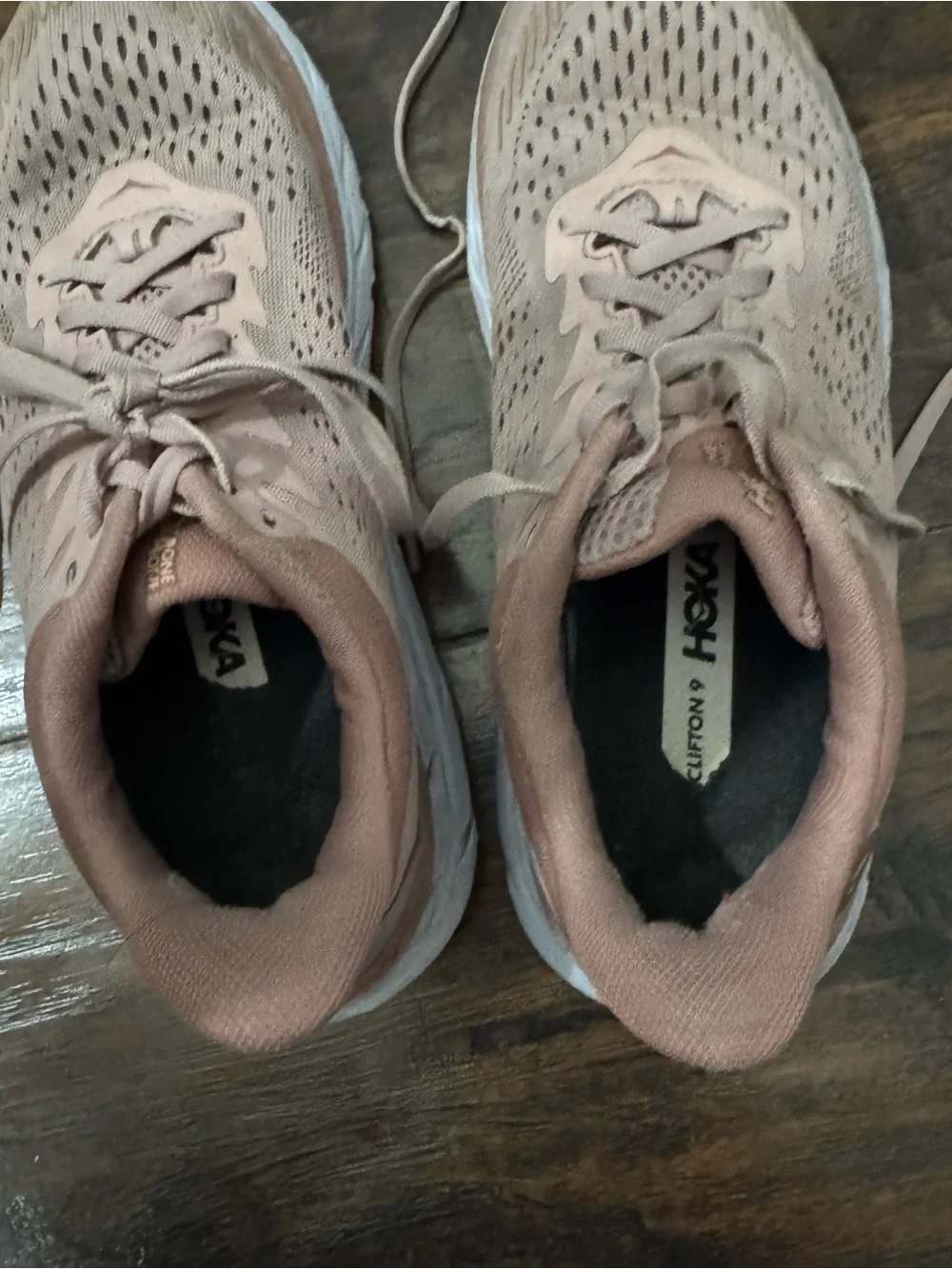 Dusky Rose Hoka Clifton 9